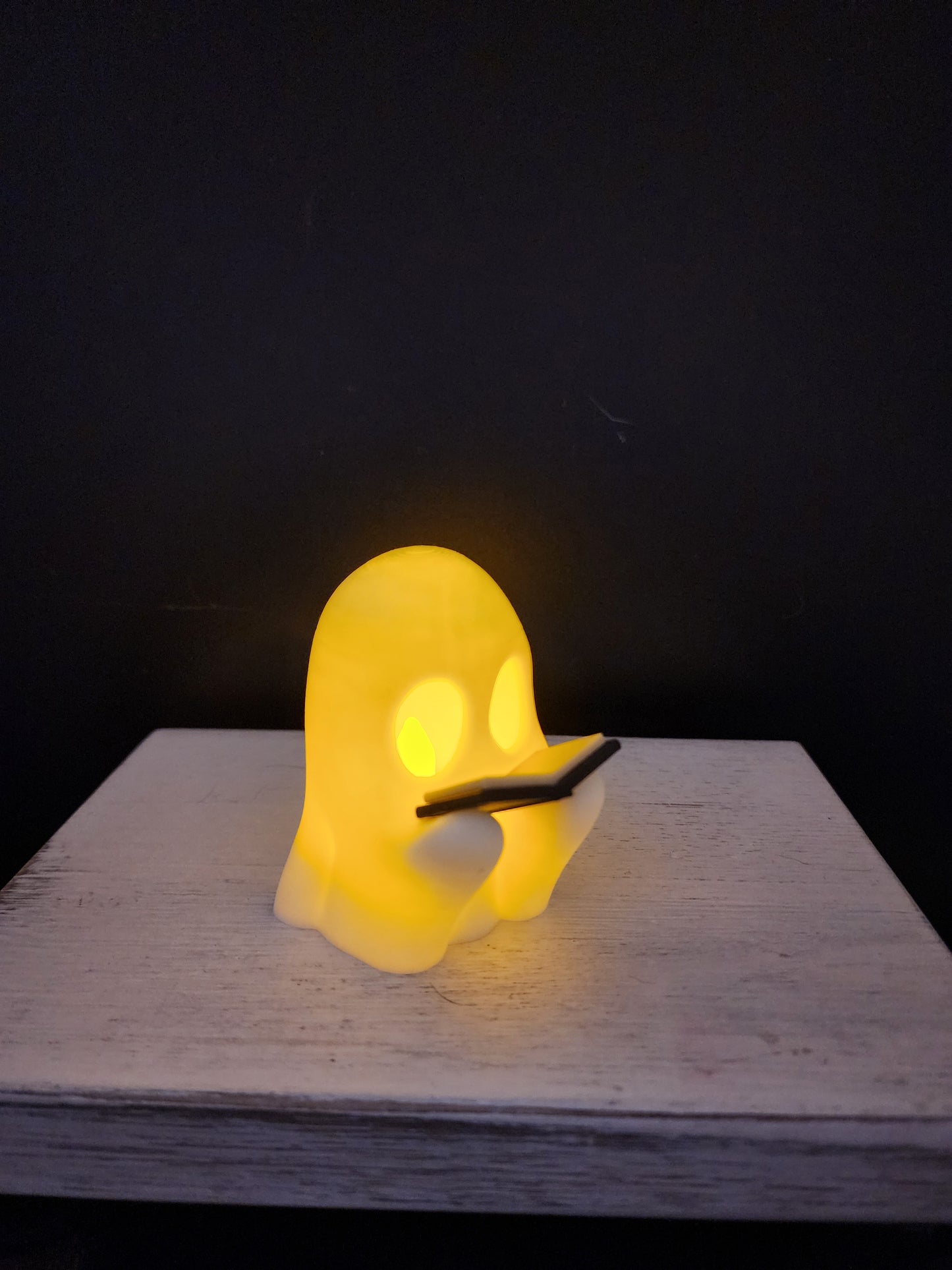 Book Ghost Tealight